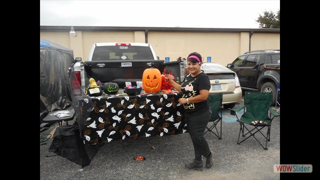 trunk-or-treat2016-08